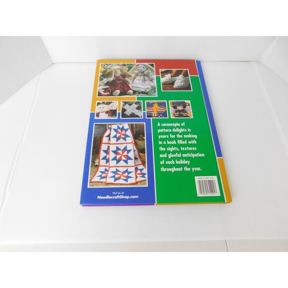 Crochet Holiday Collection Crochet Patterns 2001 The Needlecraft Shop - Picture 6 of 7